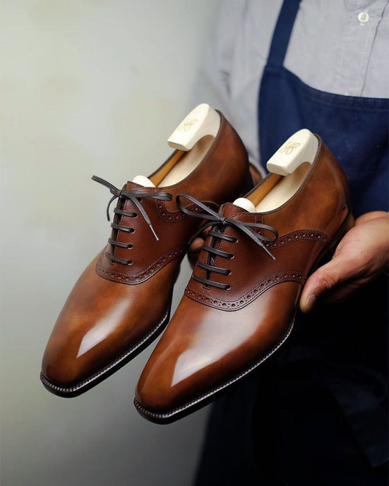 Elowen Brogue Oxford Shoes – Men's Tan Leather Lace - Up Dress Shoes - Monsta Online