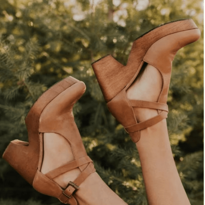 Women's Chunky Platform Mary Jane Heels – Adjustable Buckle Strap, Block Heel for All - Day Comfort - Monsta Online