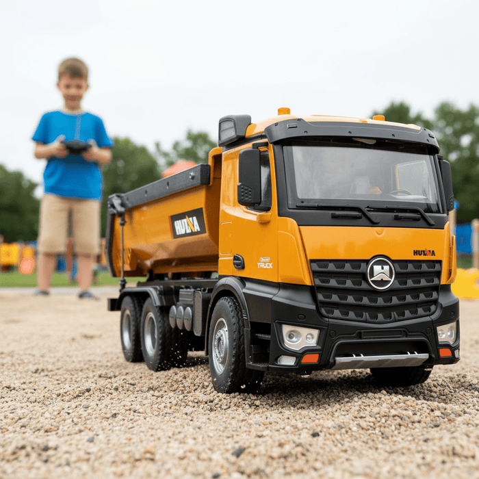 1:14 Hydraulic Remote Control Dump Truck – 10 Channel Control With Dual Batteries - Monsta Online