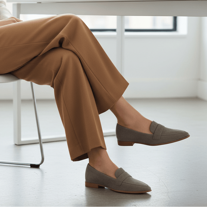 Women's Retro Pointed - Toe Loafers – Chic Leather Slip - On Flats for Every Occasion - Monsta Online