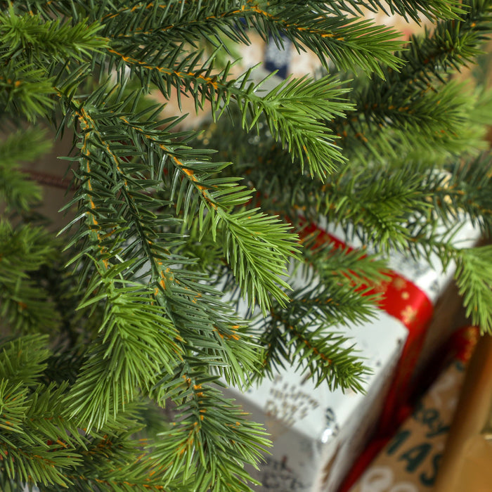 6FT Sparse Artificial Christmas Tree — 1933 Tips, Realistic Cedar, Hinged, Unlit, Steel Base - Monsta Online