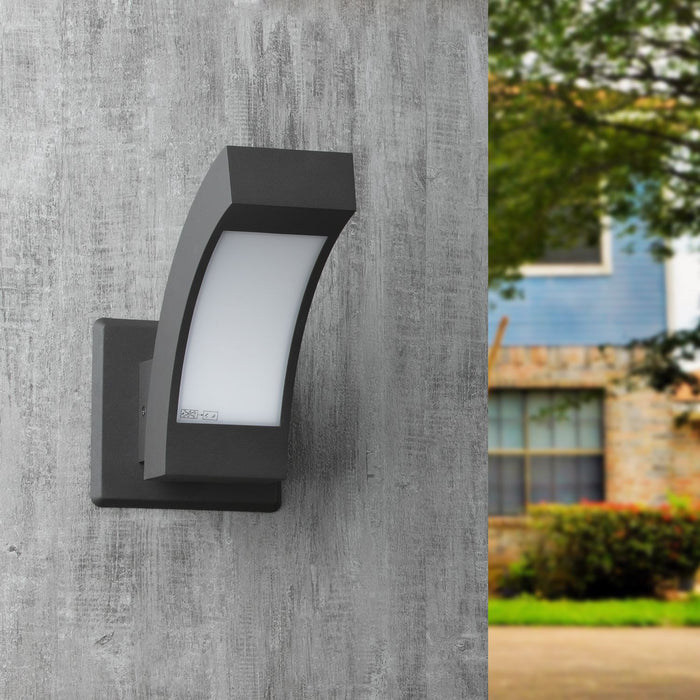 Modern LED Outdoor Wall Sconce - Waterproof Aluminum Porch Light for Patios and Hallways - Monsta Online