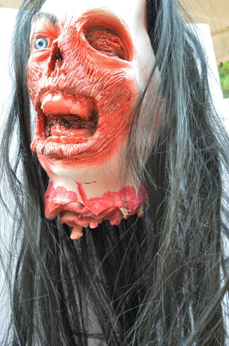 Life - Size Halloween Hanging Zombie Head Creepy Prop - Monsta Online