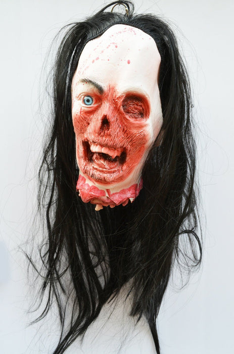 Life - Size Halloween Hanging Zombie Head Creepy Prop - Monsta Online