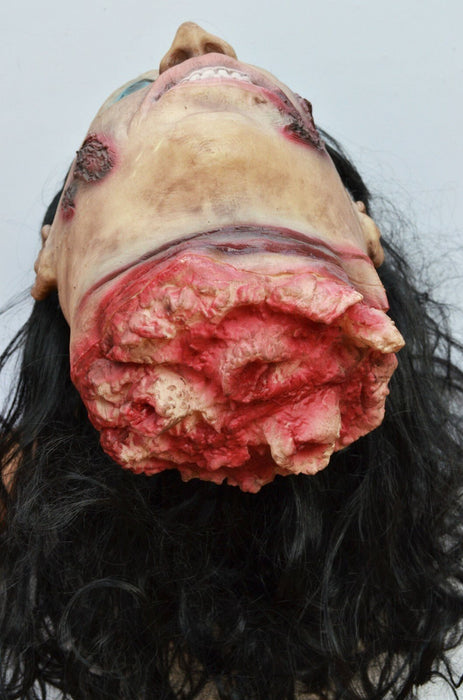 Life - Size Halloween Hanging Zombie Head Creepy Prop - Monsta Online