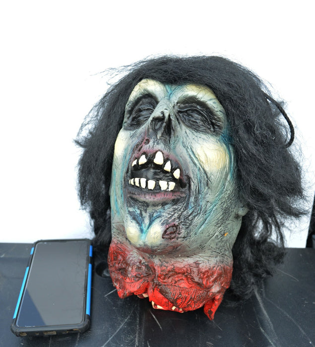 Life - Size Halloween Hanging Zombie Head Creepy Prop - Monsta Online