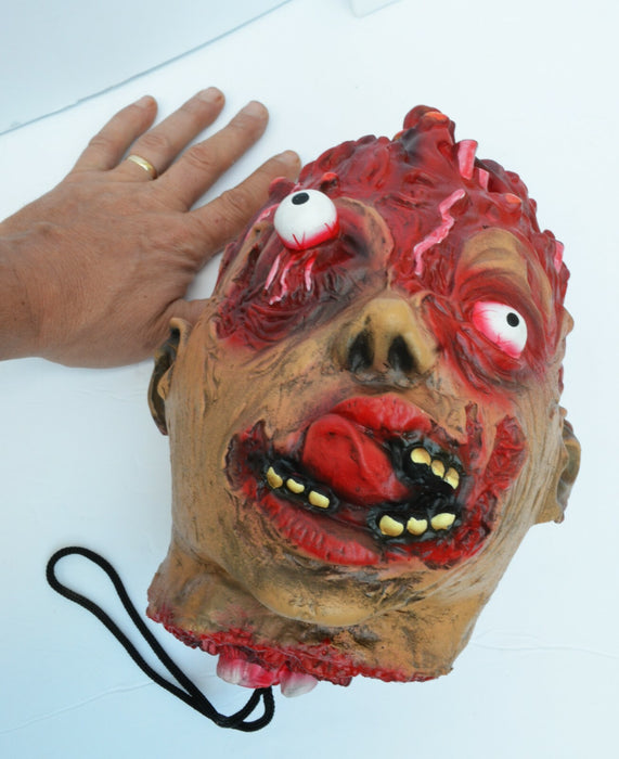 Life - Size Halloween Hanging Zombie Head Creepy Prop - Monsta Online