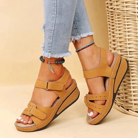 Women's Adjustable Walking Sandals – Cushioned Contoured Footbed for All - Day Comfort - Monsta Online